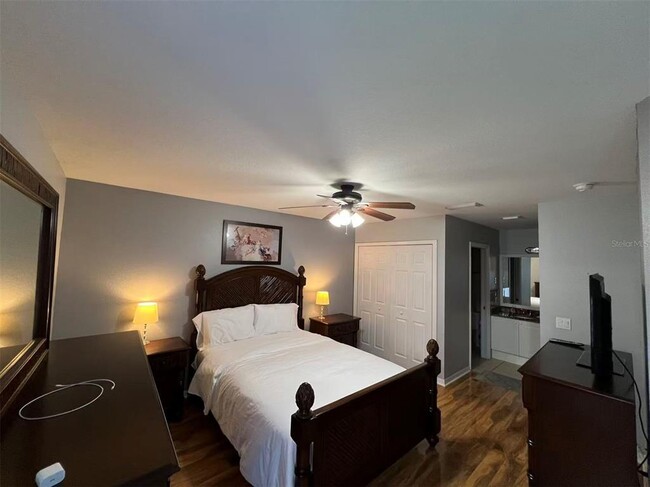 Building Photo - 2812 Club Cortile Cir