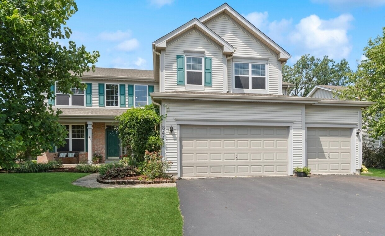 Primary Photo - 841 Barclay Dr