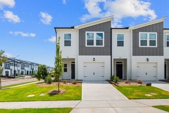 Building Photo - 3012 Vitner Dr