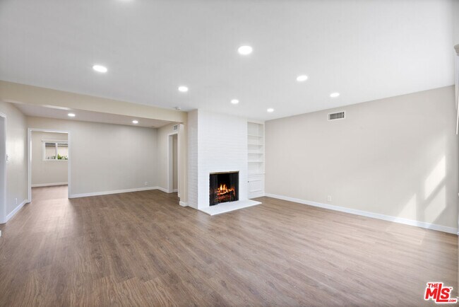 Foto del edificio - 3101 Purdue Ave