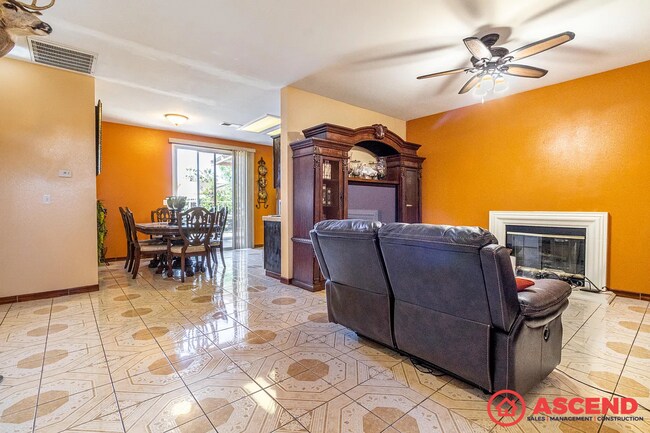 Foto del edificio - Comfortable 3BD/2BA Home in Tulare's 93274 — Move-In Ready!