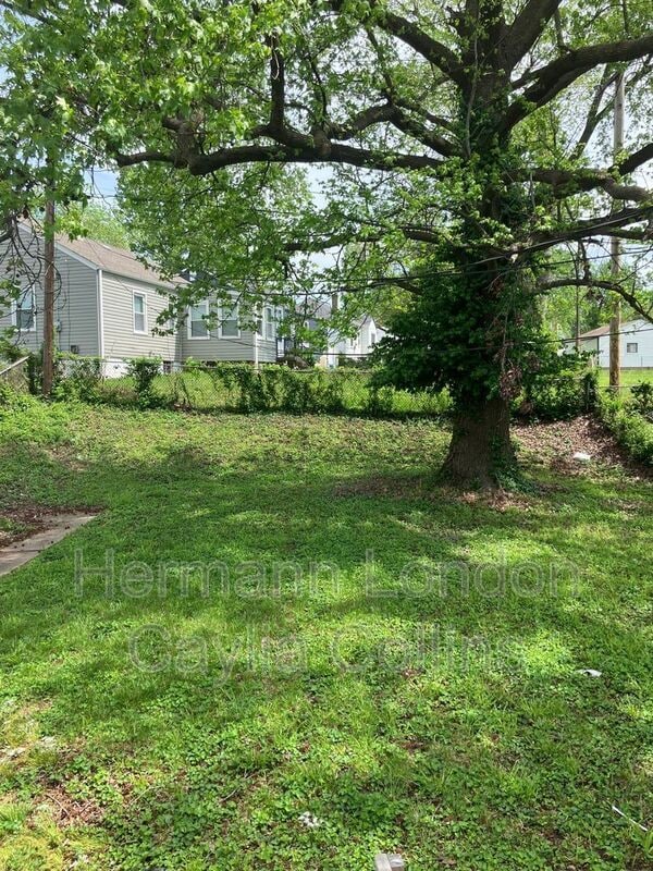 Building Photo - 6132 Eaton Dr