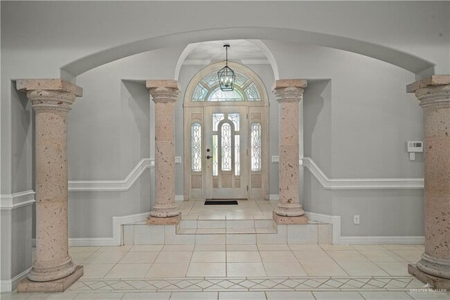 Building Photo - 22 N 12th St