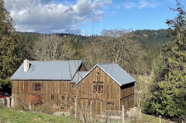 Foto del edificio - Orcas Landing Custom Built Luxury Home