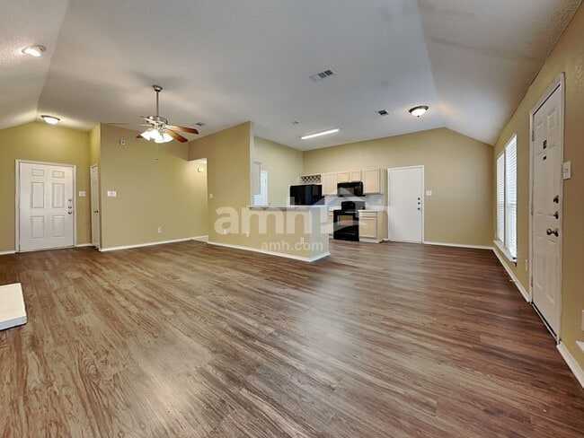Building Photo - 201 Parkway Ct