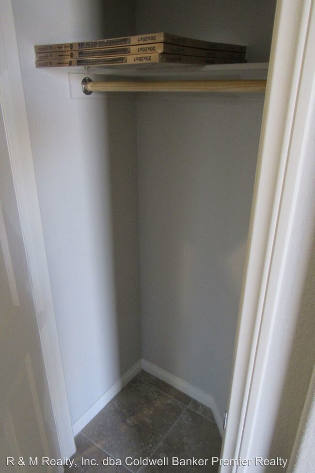 Foto del edificio - 4 br, 2 bath House - 5733 Alitak Bay St