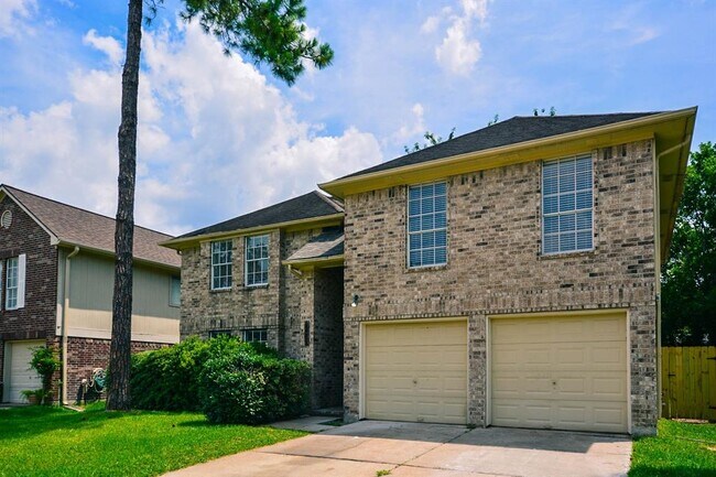 Building Photo - 16427 Elmwood Point Ln