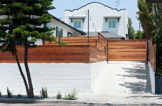 Building Photo - 2215 Elsinore St