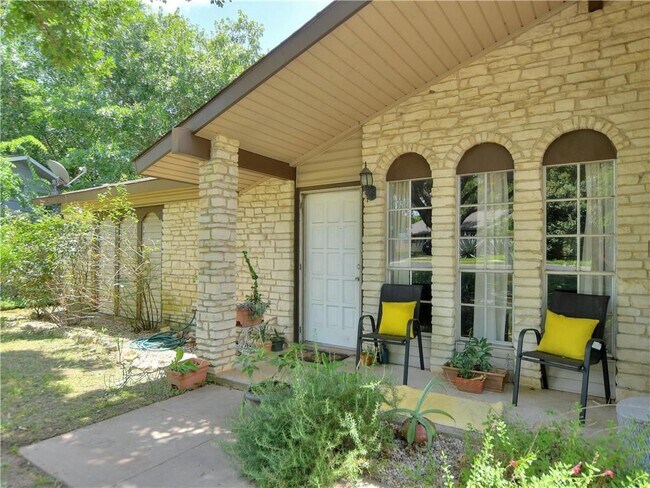 Building Photo - 4911 Aberdeen Cir