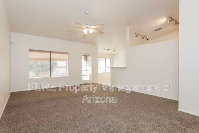 Building Photo - 4056 E Cholla Canyon Dr