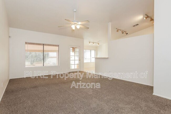 Foto del edificio - 4056 E Cholla Canyon Dr