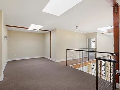 Building Photo - 81 Langton St