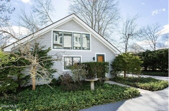 Building Photo - 586 N Broadway