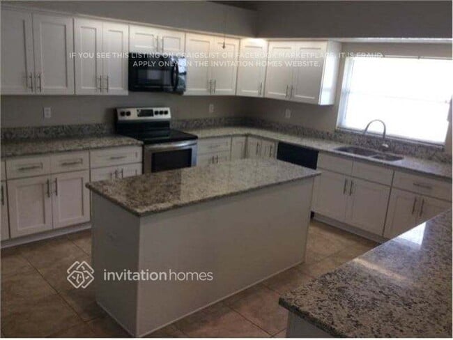 Building Photo - 17307 Lockwood Ridge Dr