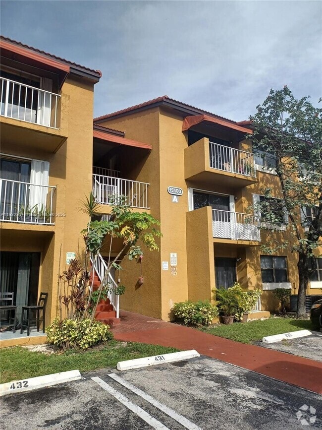 Building Photo - 15500 SW 80th St