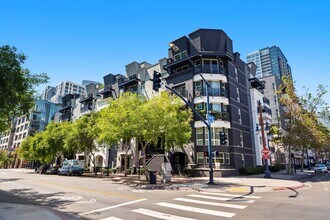 Building Photo - 550 Park Blvd