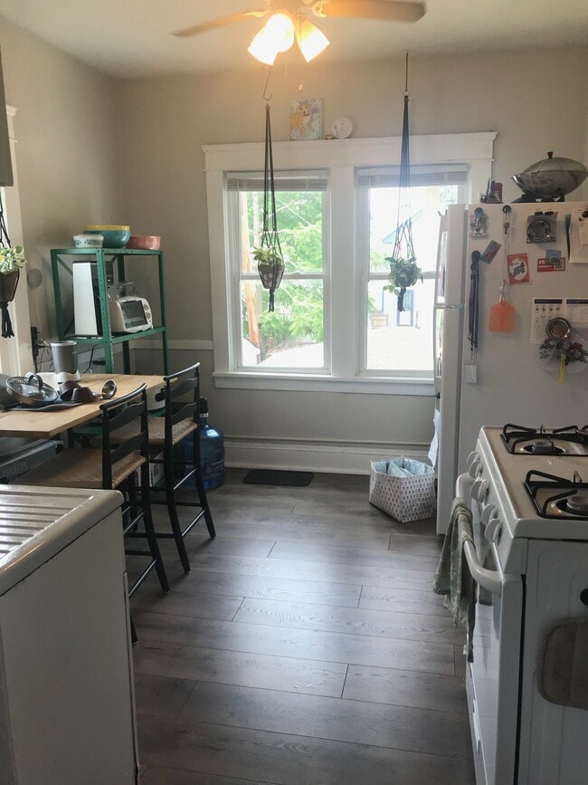 Foto del edificio - 2206 W 105th St