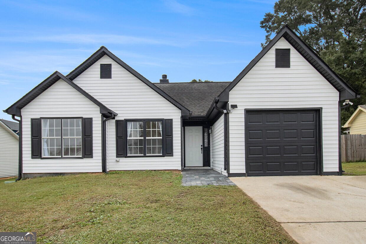 Foto principal - 5900 Creekside Dr