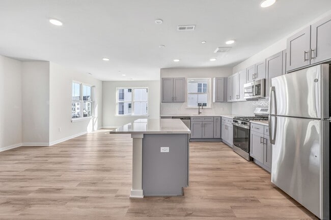 Interior Photo - Kinsley