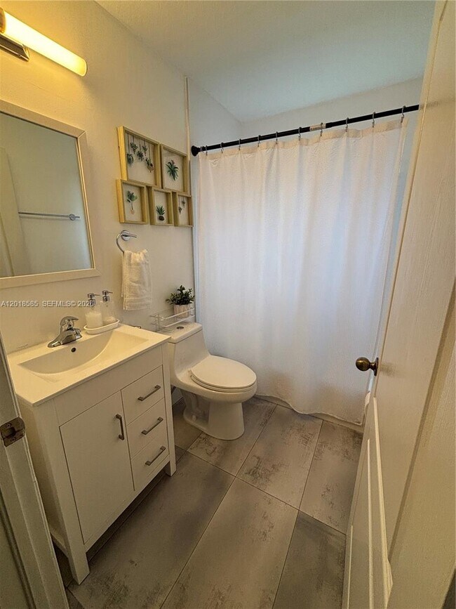 Foto del edificio - 16274 SW 71st Terrace