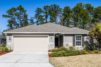 Building Photo - 194 Flach Dr