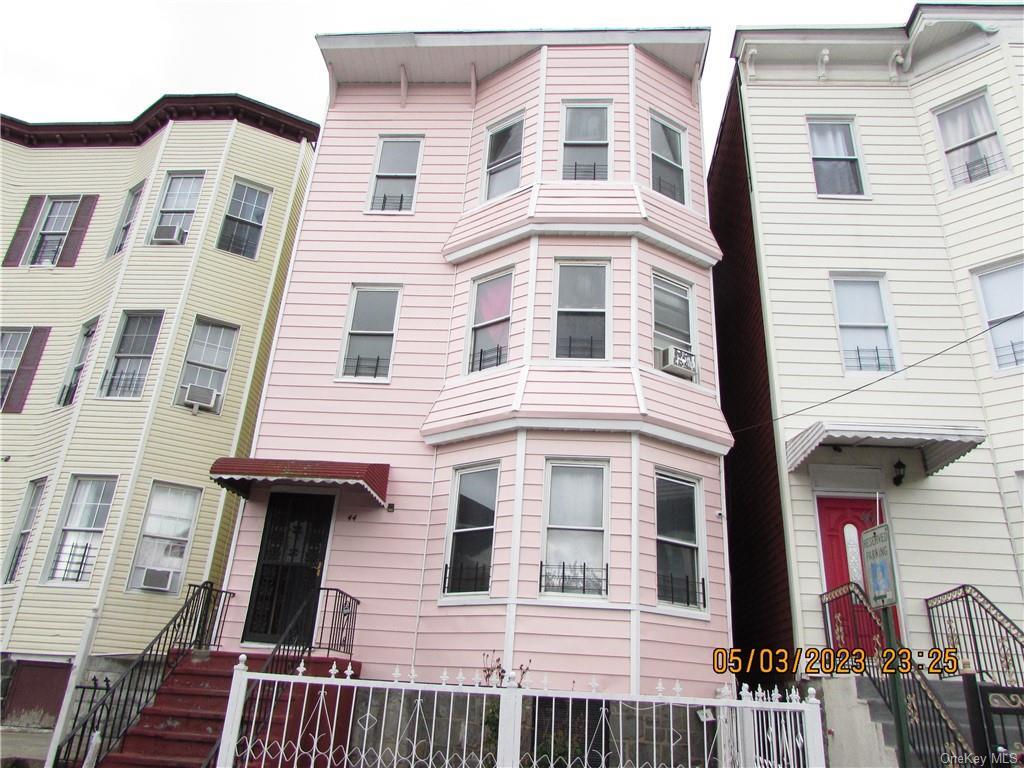 44 Groshon Ave Unit 2, Yonkers, NY 10701 Room for Rent in Yonkers, NY
