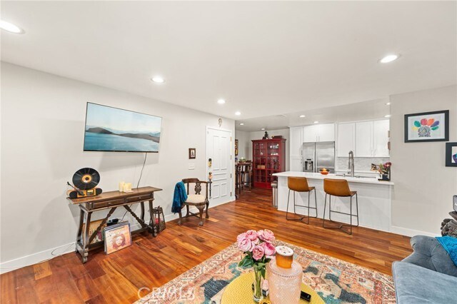 Foto del edificio - 3860 Amberly Dr