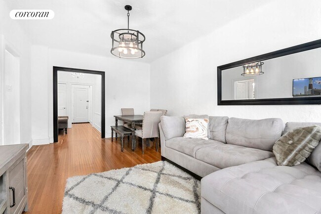 Building Photo - 77- 20 Austin St