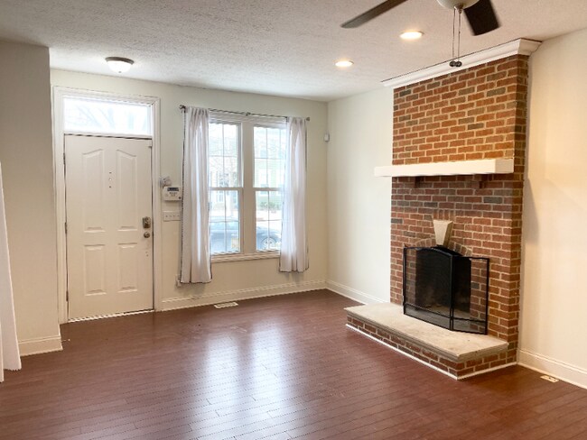 Foto del edificio - 412 E Deshler Ave