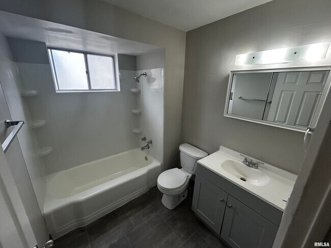 Foto del edificio - 2605 W Wardcliffe Dr