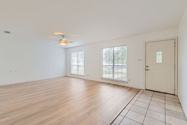 Foto del edificio - 5106 Orleans Court