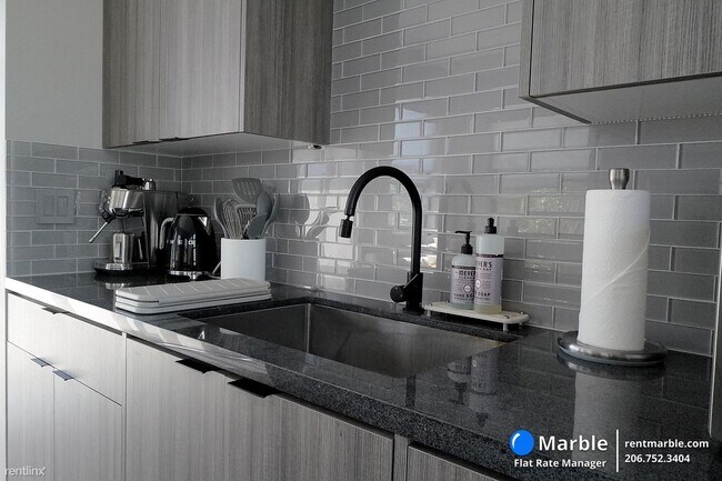 Foto del edificio - 1 br, 1 bath House - 1881 Kaahele Pl