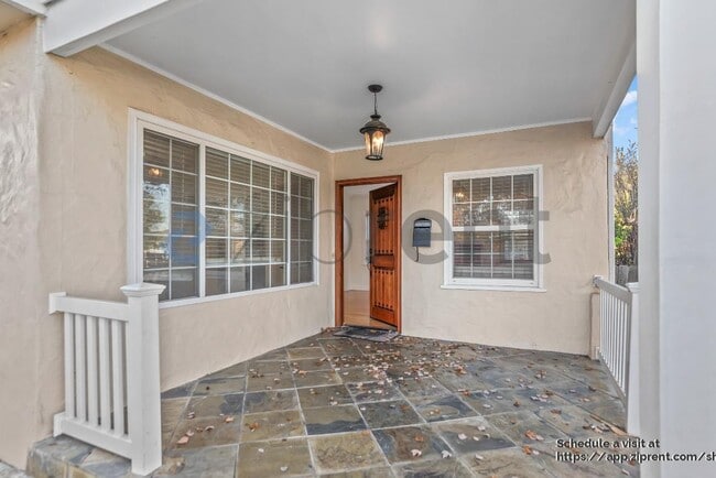 Building Photo - 855 N 17th St