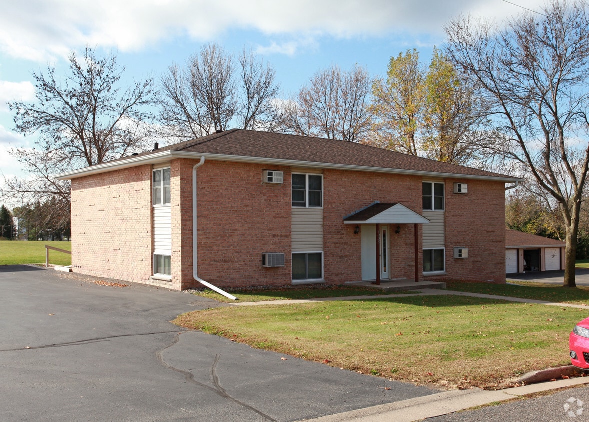 12151325 Henry St, Prescott, WI 54021 Apartments in Prescott, WI