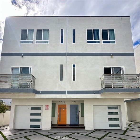 Foto del edificio - 5743 Fulcher Ave