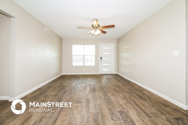 Building Photo - 1613 SW 61st Terrace