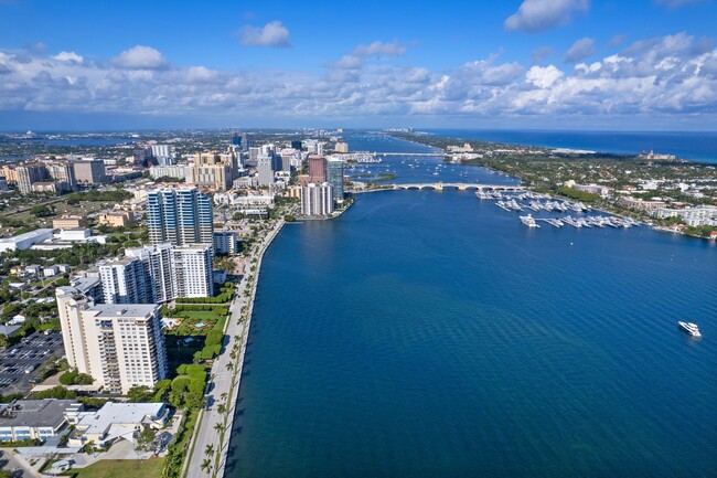 Foto del edificio - 1801 S Flagler Dr