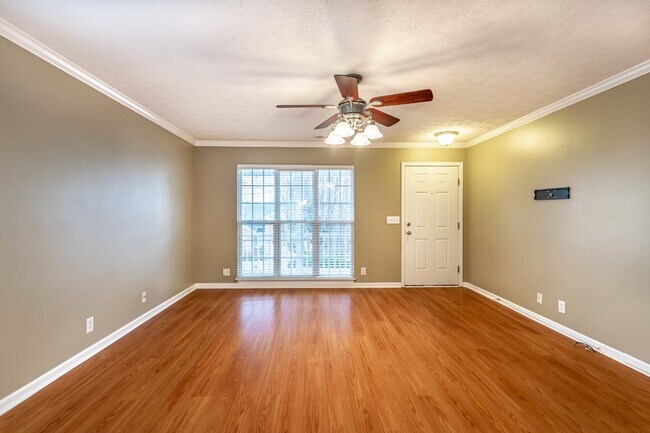 Photo - "Charming 4-Bedroom Retreat with Spacious Living in Nashville – 4716 Chepstow Drive" Apartment