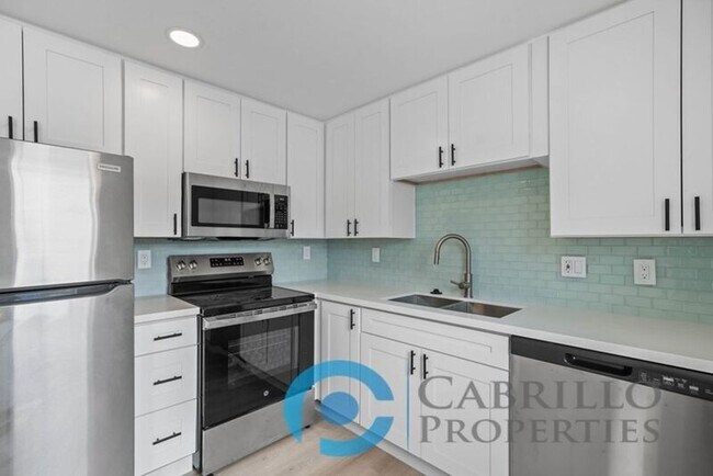 Building Photo - 4569 North Ave