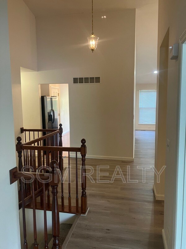 Foto del edificio - 1711 Ambrose Terrace Dr