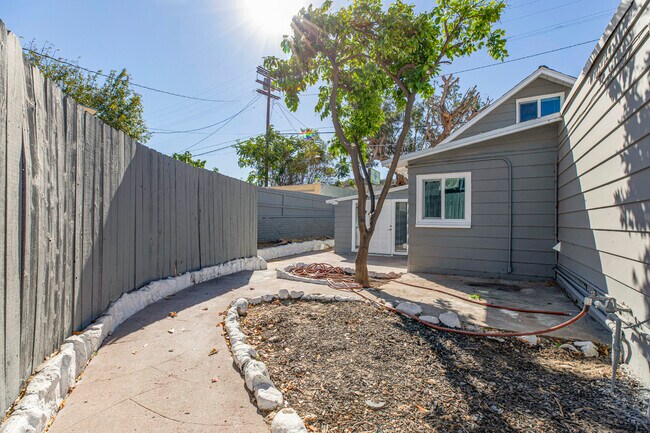 Building Photo - 7020 Greeley St