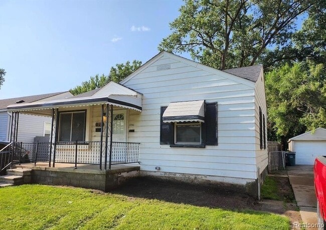 Building Photo - 1761 E Milton Ave