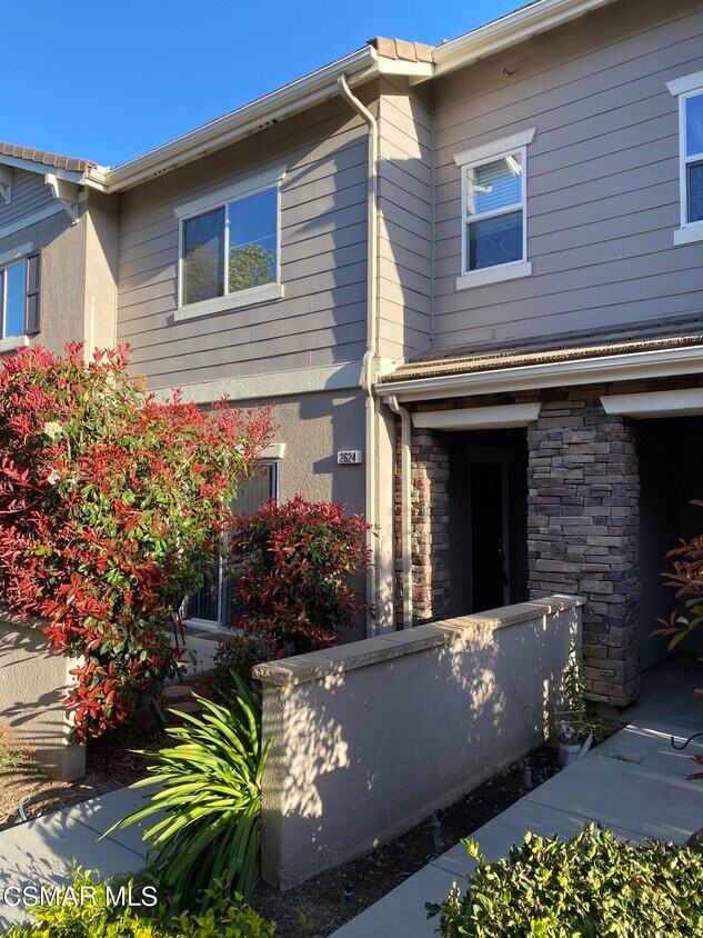 2624 Night Jasmine Dr, Simi Valley, CA 93065 Condo for Rent in Simi Valley, CA