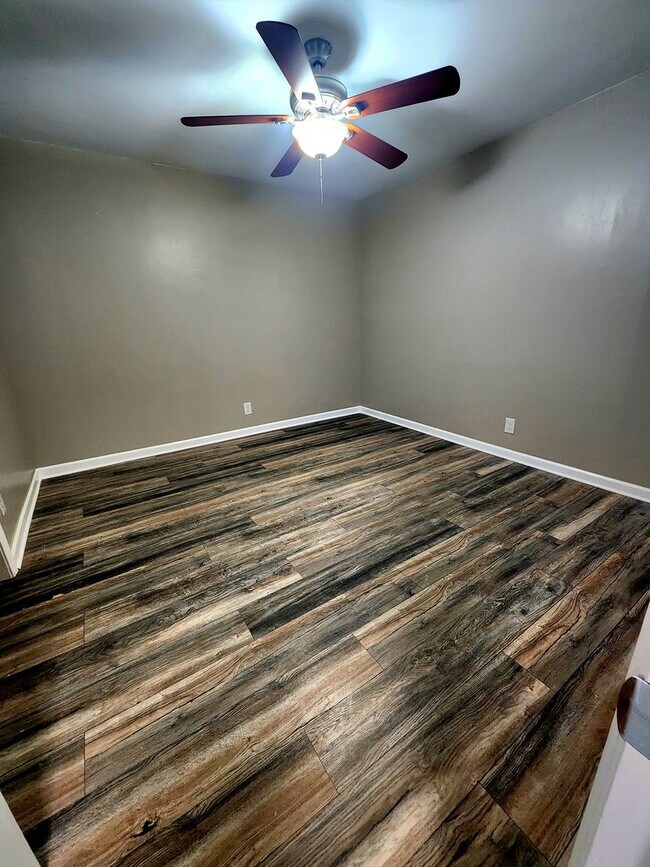 Foto del edificio - Large, family-friendly S. Knox 3br/2ba w office