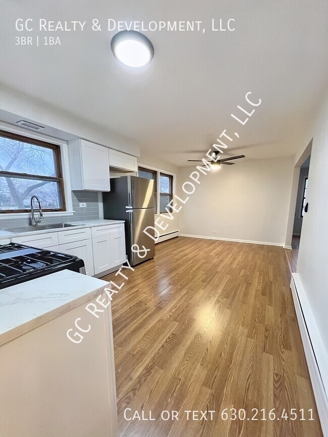 Building Photo - NEW! NEW! NEW! READY IMMEDIATELY! SPACIOUS...
