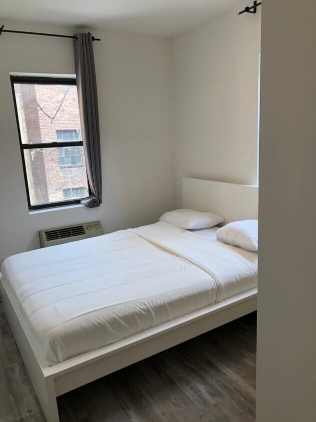 Primary Photo - 407 West 51st Street