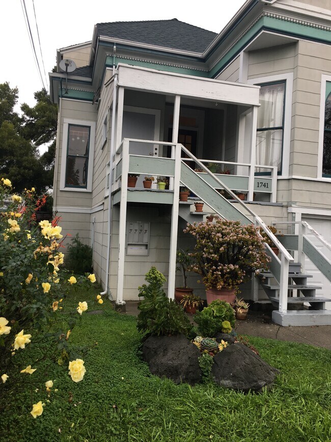 Foto del edificio - 1741 Parker St