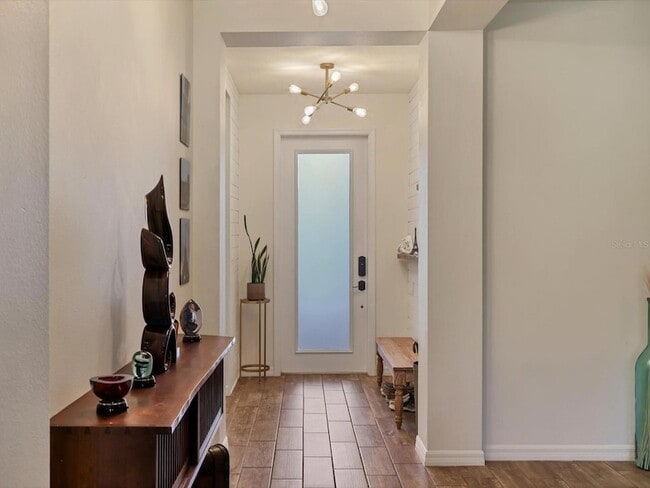 Photo - 1041 Buttercup Glen House