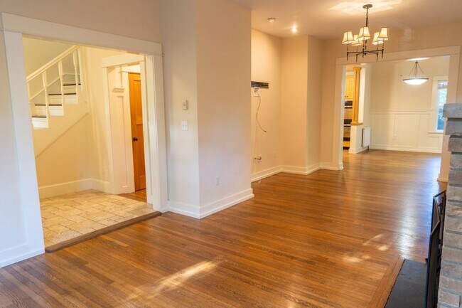 Foto del edificio - 4Bd/2.75Ba Seattle House