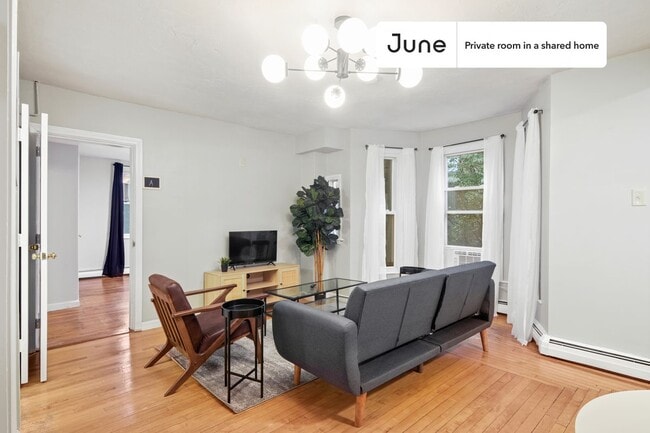 Photo - Room in Shared 2 bed/1.5 bath home in Newton Corner